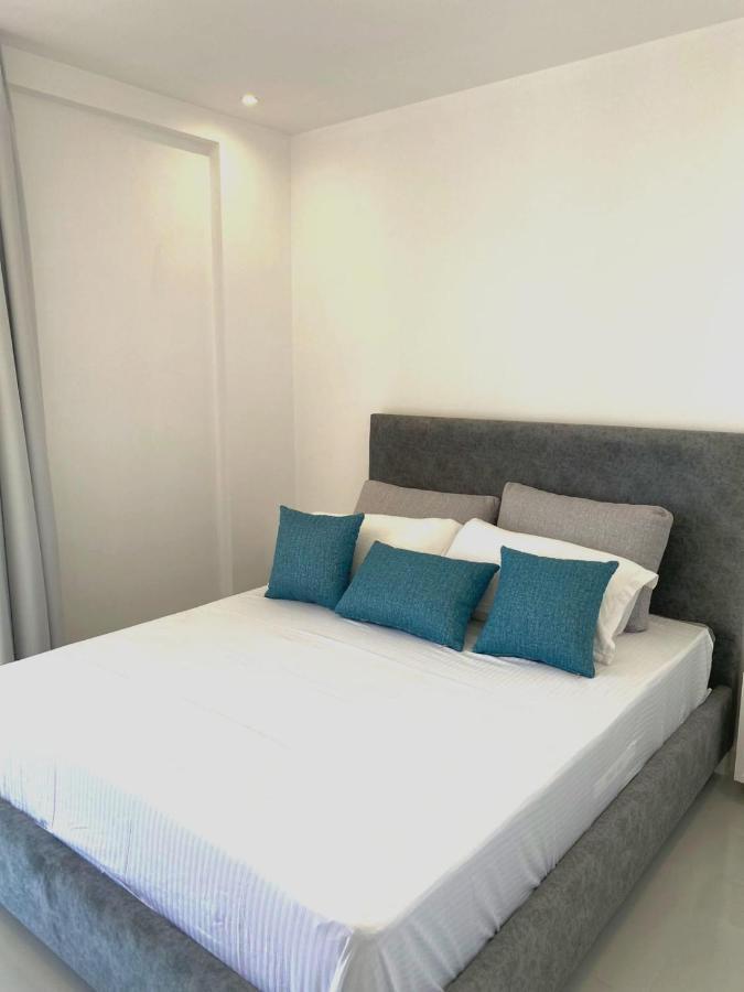 Apartment Manhattan Beach Luxury Apartments *